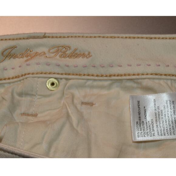 Tommy Bahama Women's 8/27 Khaki Mid Rise Crop Mini Boot Indigo Palms Pants - Picture 6 of 8